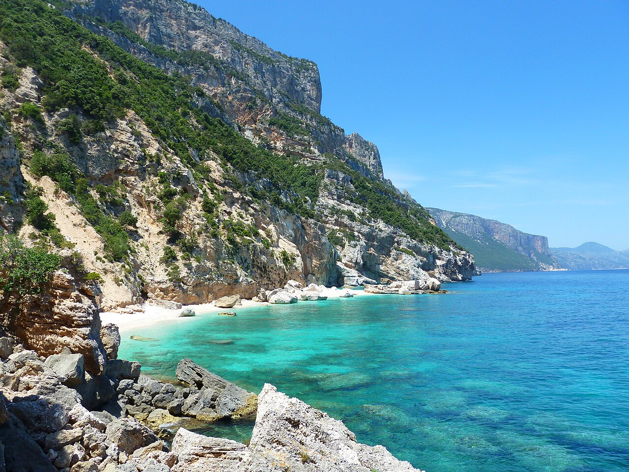 Cala Mariolu, nel territorio di Baunei